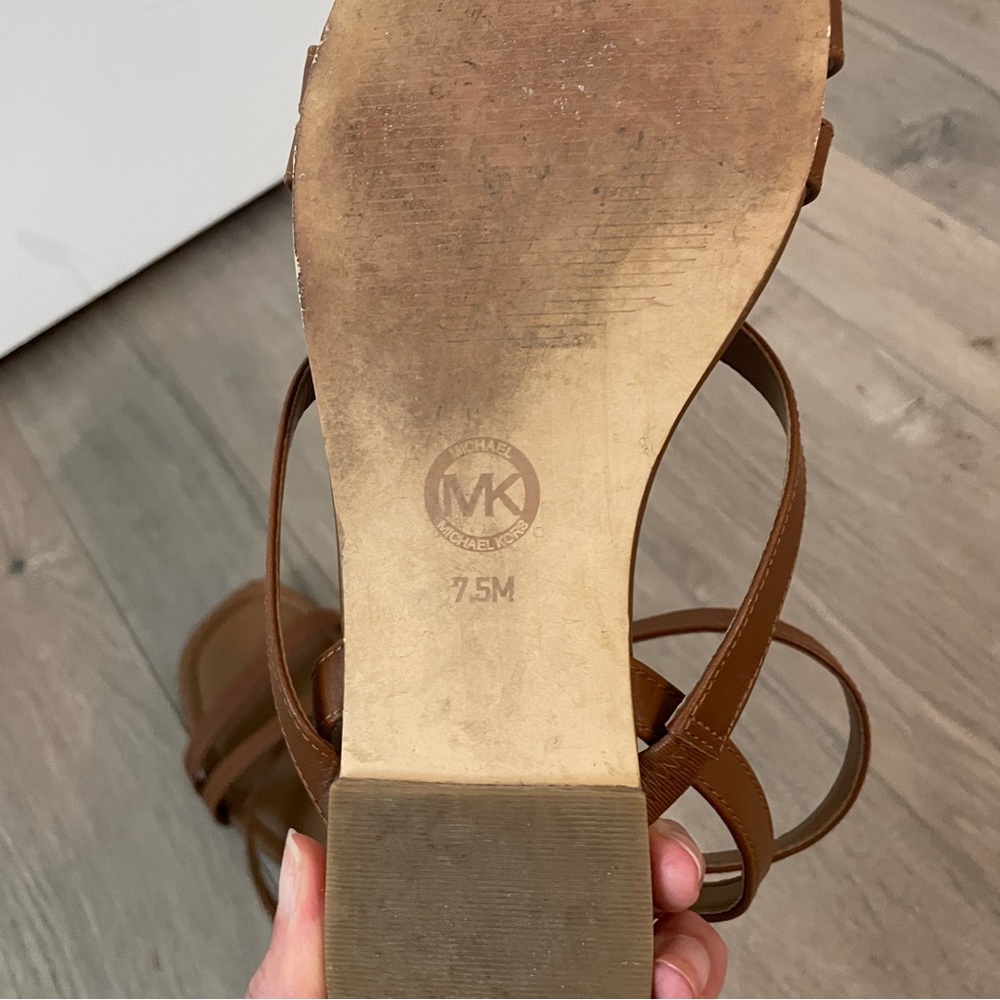 Michael Kors Tan Leather Gladiator Sandals, size 7.5 - Picture 3 of 6